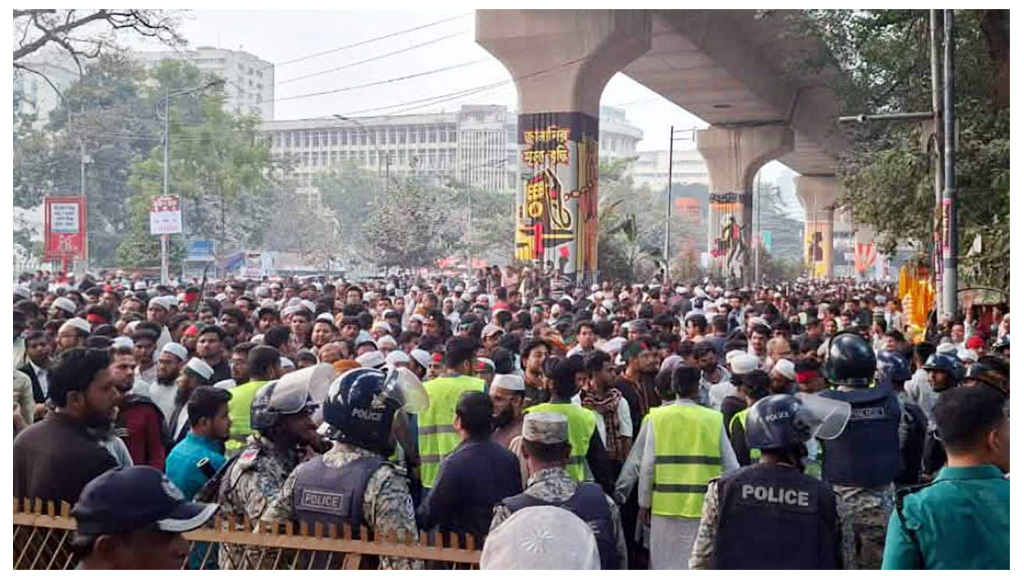 স্বরাষ্ট্র উপদেষ্টার পদত্যাগে ২৪ ঘণ্টার আলটিমেটাম ইনকিলাব মঞ্চের