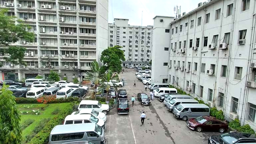 একযোগে পদোন্নতি পেয়ে সচিব হলেন ৯ জন, পাঁচজনকে ওএসডি