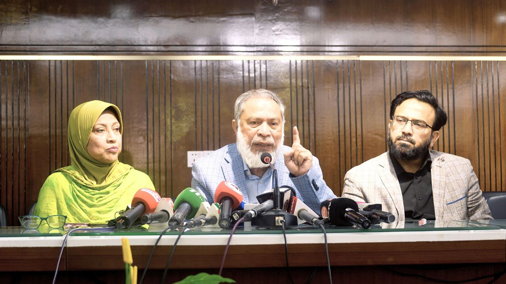 জলাবদ্ধতা নিরসন ও স্বাস্থ্যসেবায় অগ্রাধিকার দেওয়ার কথা জানালেন জামায়াতের ড. ফজলুল