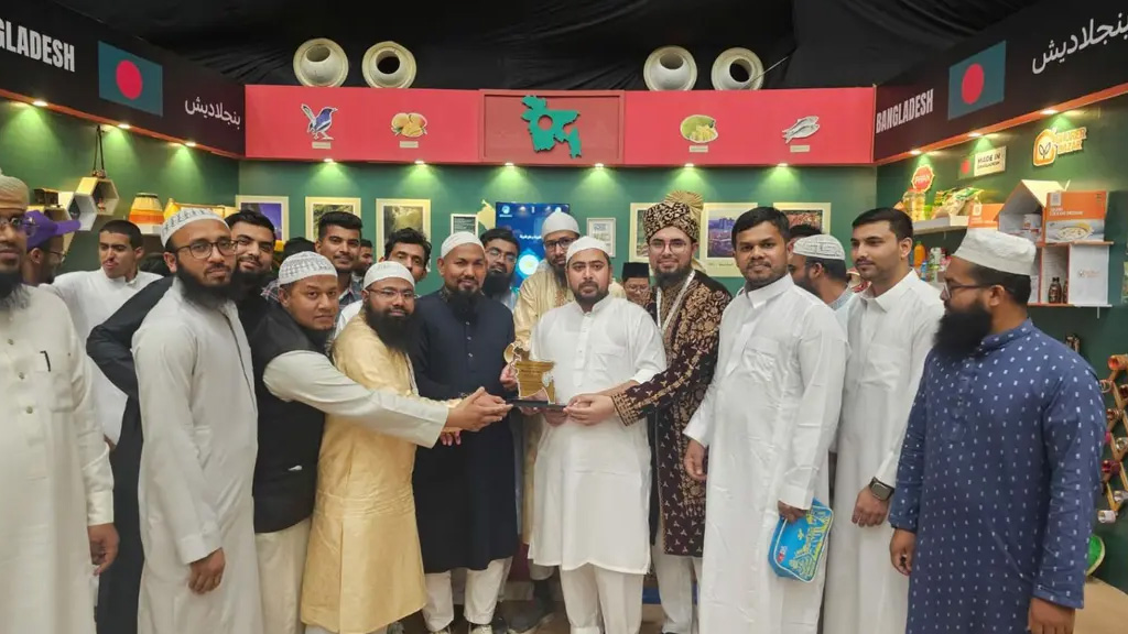 সৌদি আরবে সাংস্কৃতিক মেলা পরিদর্শনে নাহিদ ইসলাম