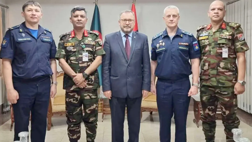 সশস্ত্র বাহিনী বিভাগ প্রিন্সিপাল স্টাফ অফিসারের সঙ্গে রাশিয়ার রাষ্ট্রদূতের সাক্ষাৎ