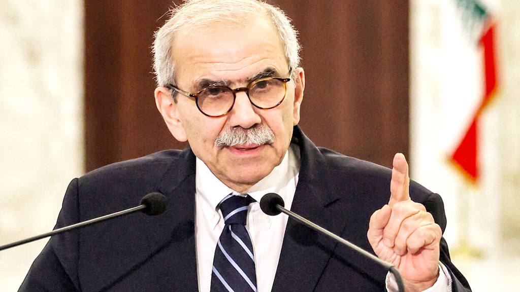 লেবাননের প্রধানমন্ত্রী হিজবুল্লার সামরিক ও রাজনৈতিক কার্যক্রম সীমিত করলেন