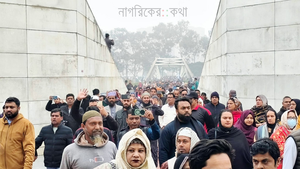 খালেদা জিয়ার কবর জিয়ারত করতে নেতাকর্মীদের ঢল