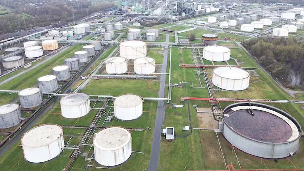 যুক্তরাষ্ট্র ঘোষণা করেছে ১৭ কোটি ২০ লাখ ব্যারেল তেল মুক্তি