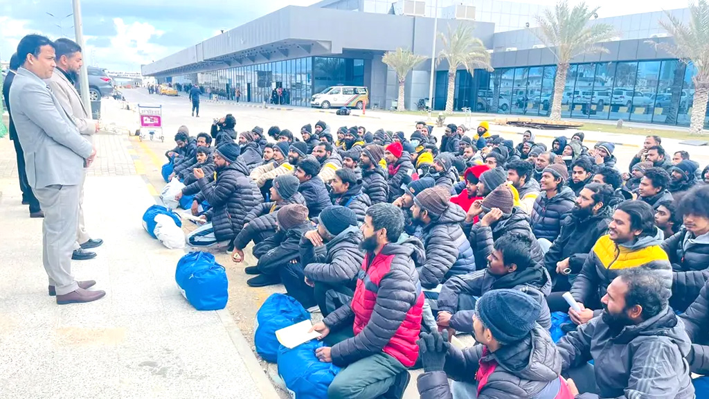 লিবিয়া থেকে ১৭৫ বাংলাদেশিকে দেশে ফেরত আনা হয়েছে