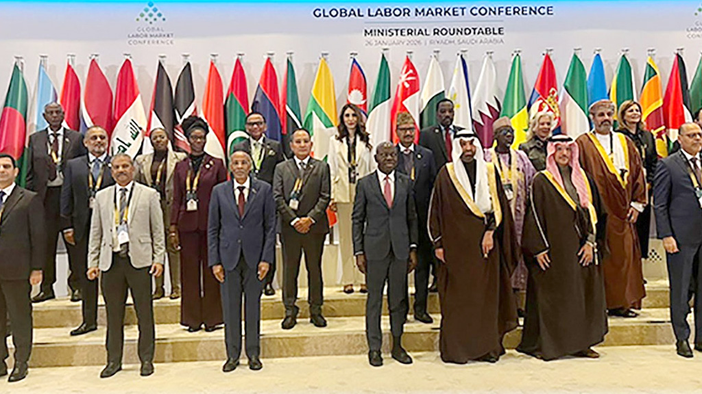 দক্ষ জনশক্তি গড়ে তুলতে বাংলাদেশ বদ্ধপরিকর : আসিফ নজরুল