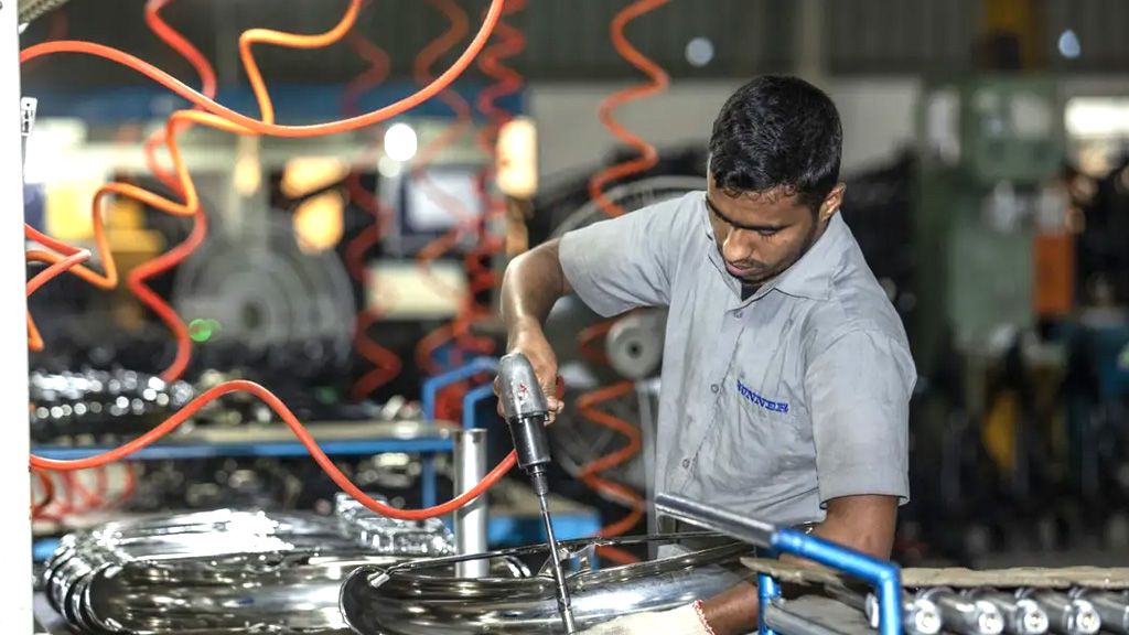 রানার অটোমোবাইলস দেশে উৎপাদন করবে চীনা বৈদ্যুতিক গাড়ি