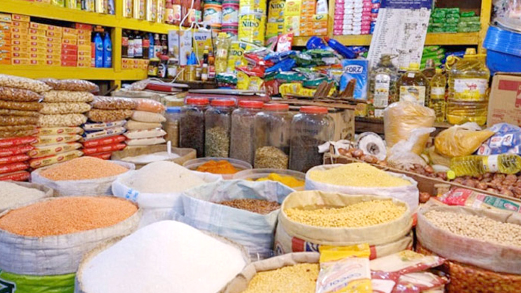 সরবরাহে ঘাটতি নেই, তবুও রোজার আগে চড়া দামে ছোলা-চিনি