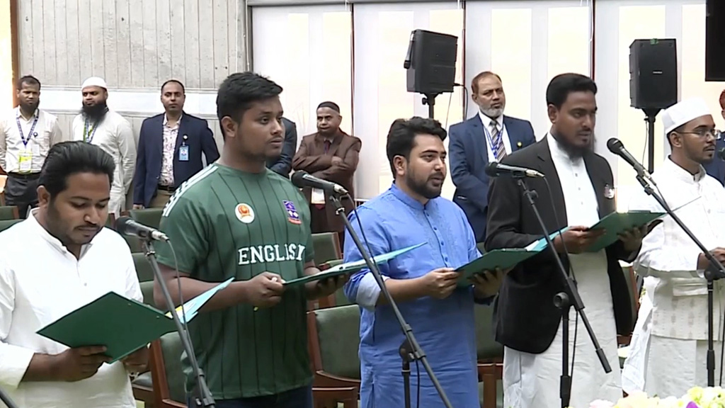 দুটো শপথই নিলেন এনসিপির নির্বাচিত সংসদ সদস্যরা