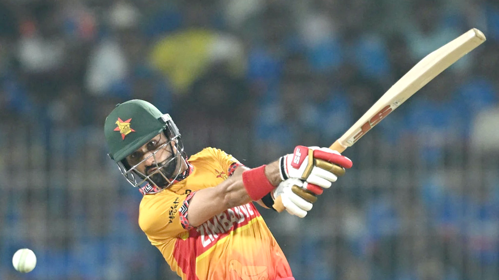 বিশ্বের দ্বিতীয় ক্রিকেটার হিসেবে রাজার রেকর্ড