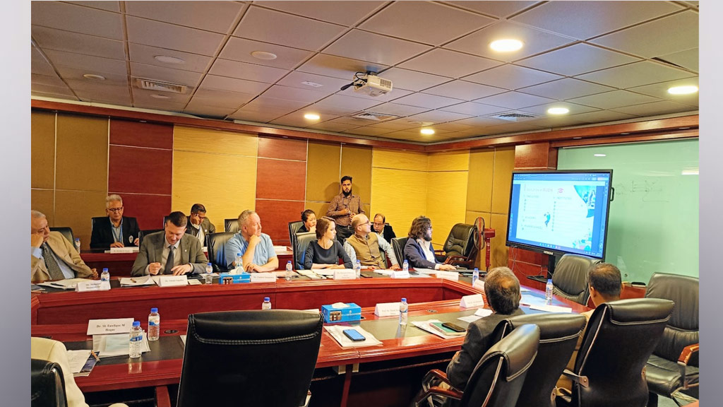 ঢাকায় রাশিয়ান হাউস ও রুডন বিশ্ববিদ্যালয়ের প্রতিনিধিদলের নর্থ সাউথ বিশ্ববিদ্যালয় পরিদর্শন