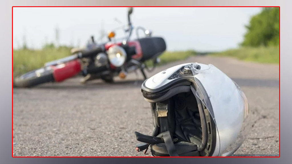 ঝিনাইদহে বাস ও ট্রাকচাপায় দুই মোটরসাইকেল আরোহী নিহত