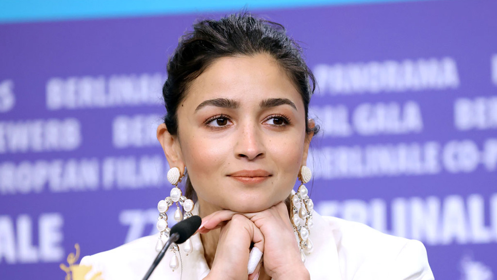 এখন মা হয়ে এই বিষয়গুলো বুঝতে পারি: আলিয়া ভাট