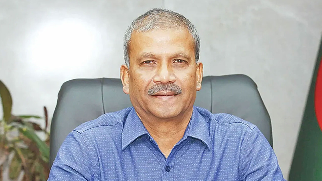 বিকেলে সমসাময়িক বিষয়ে কথা বলবেন উপদেষ্টা আসিফ নজরুল