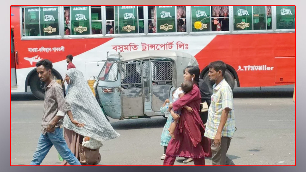 ঈদযাত্রা আজ থেকেই শুরু, ধাপে ধাপে ছুটি পাবে পোশাক কারখানা