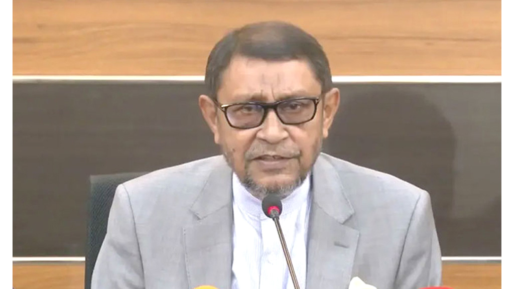 রোগীর সঙ্গে হাসিমুখে কথা বলাও চিকিৎসার অংশ: স্বাস্থ্যমন্ত্রী