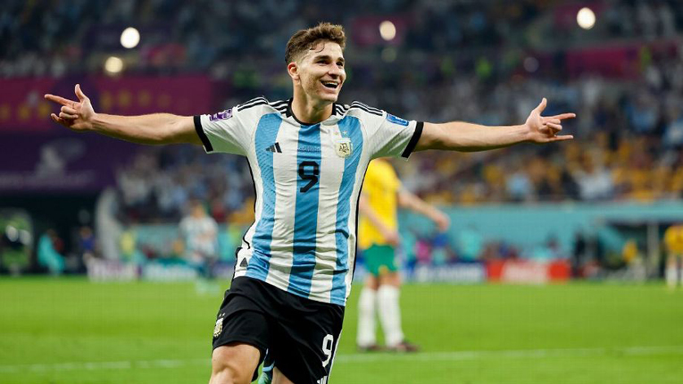 ট্যাটুহীন আলভারেজ—শৃঙ্খলার গল্পে সাজানো আর্জেন্টিনার ব্যতিক্রমী তারকা