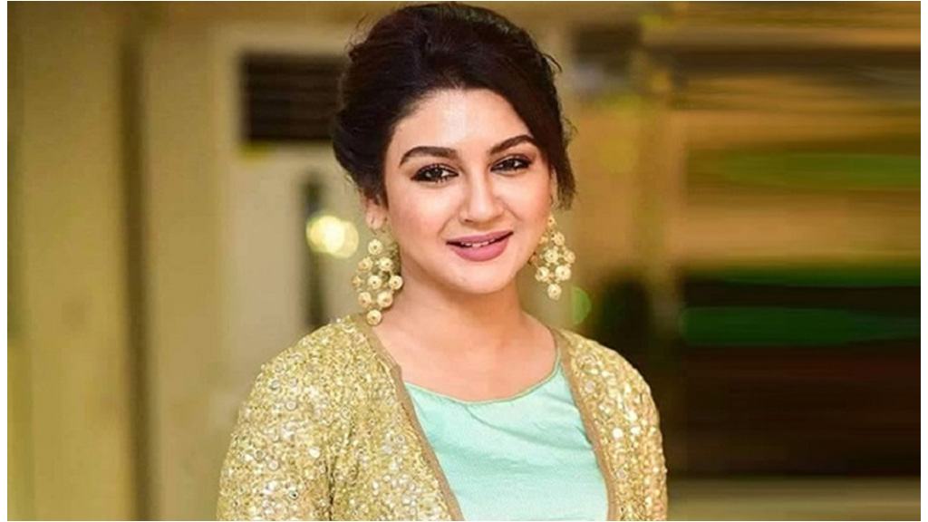 জিম নয়, বাগানেই ফিটনেসের রহস্য খুঁজে পান জয়া আহসান