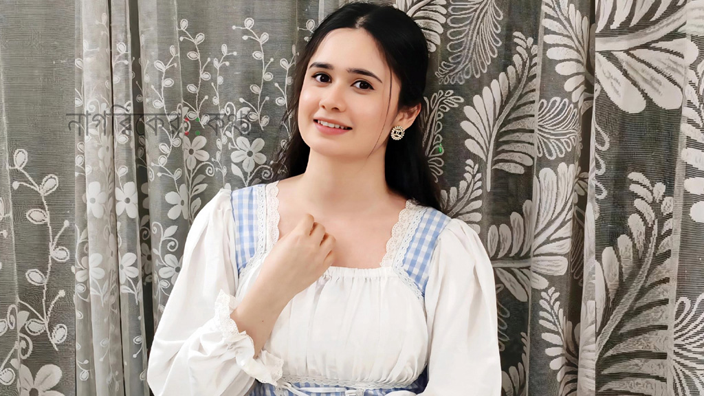 প্রেমের প্রস্তাব দেওয়ায় ক্রিকেট স্ট্যাম্প দিয়ে পিটিয়েছিলাম: ঐশী