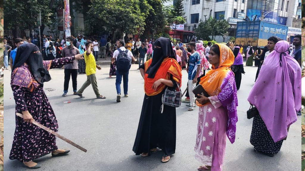 উত্তরায় আবারও সড়ক অবরোধ পোশাকশ্রমিকদের, তীব্র যানজট