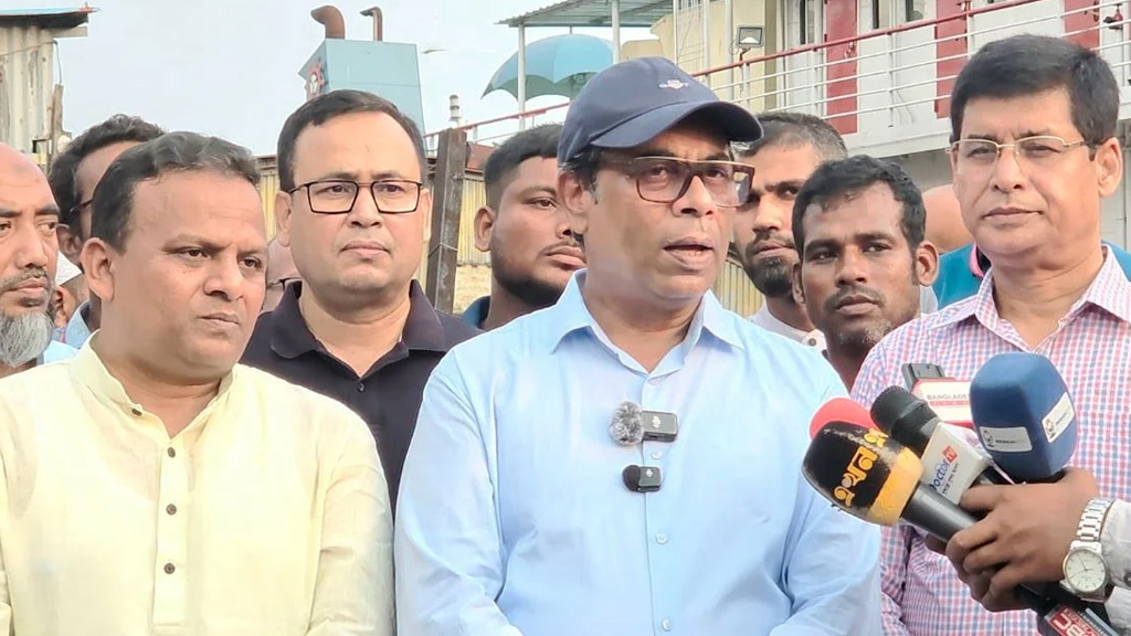 উপকূল ও চরাঞ্চলে স্বাস্থ্যসেবা পৌঁছে দেবে ভাসমান হাসপাতাল ‘স্বাস্থ্য তরী’