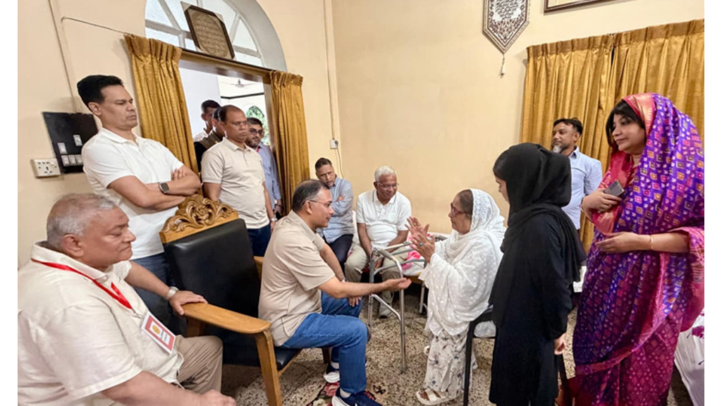 মৌলভীবাজারে খালেদা রাব্বানীর বাসায় প্রধানমন্ত্রী