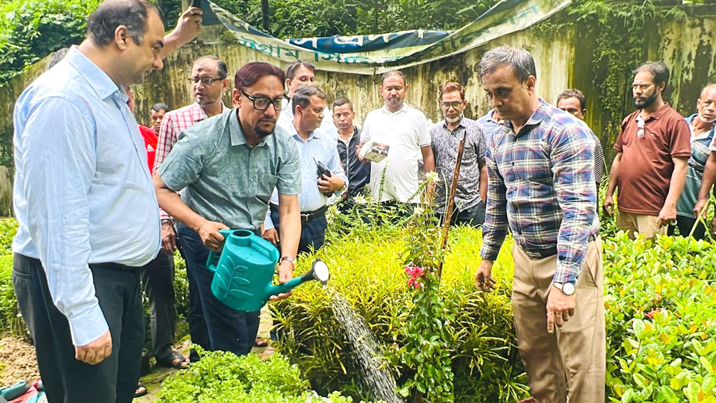 গ্রীন চট্টগ্রাম গড়তে ১০ লাখ গাছ রোপণের কর্মসূচি: চসিক মেয়র