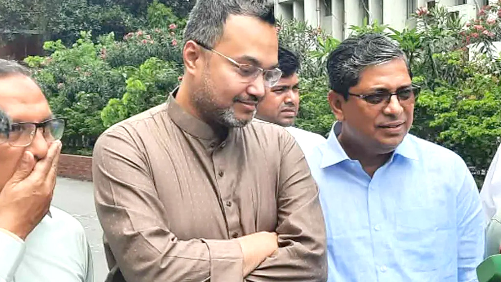 প্রাথমিকের শিক্ষার্থীদের পাটজাত ব্যাগ ও স্কুল ড্রেস দেবে সরকার