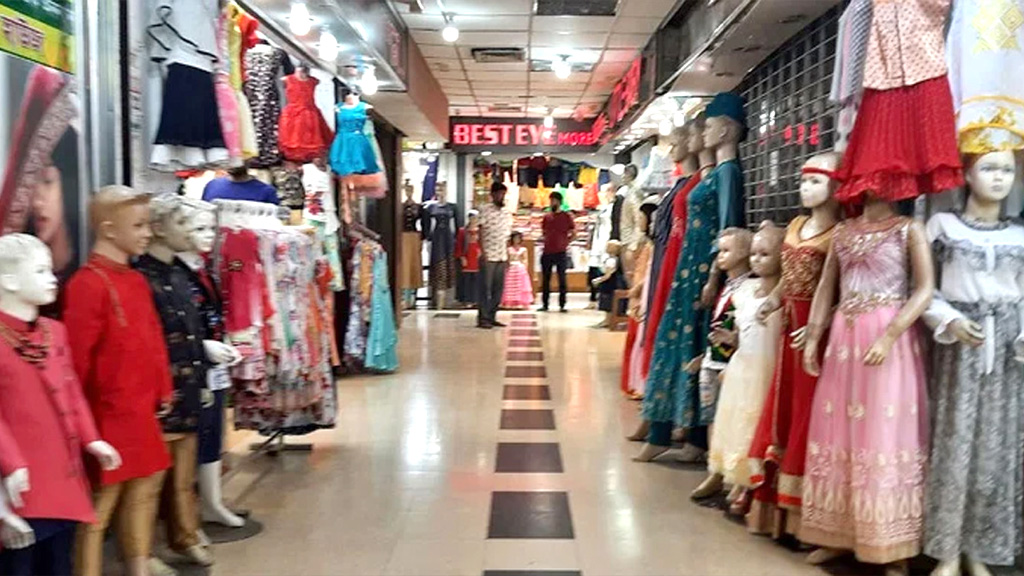ঈদের আগে রাত ১০টা পর্যন্ত খোলা থাকবে দোকানপাট